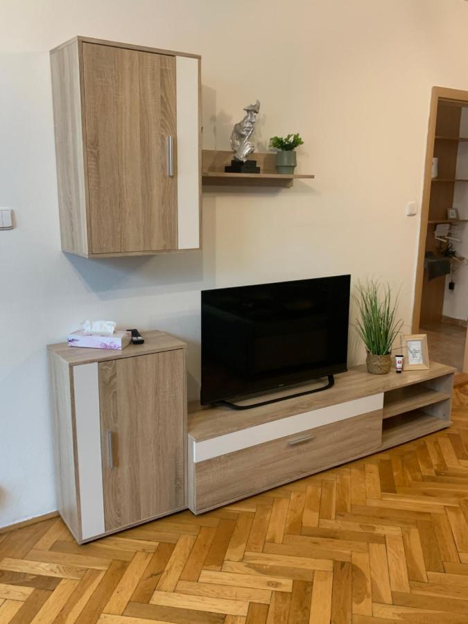 Victory Apartman Samorin Exterior photo